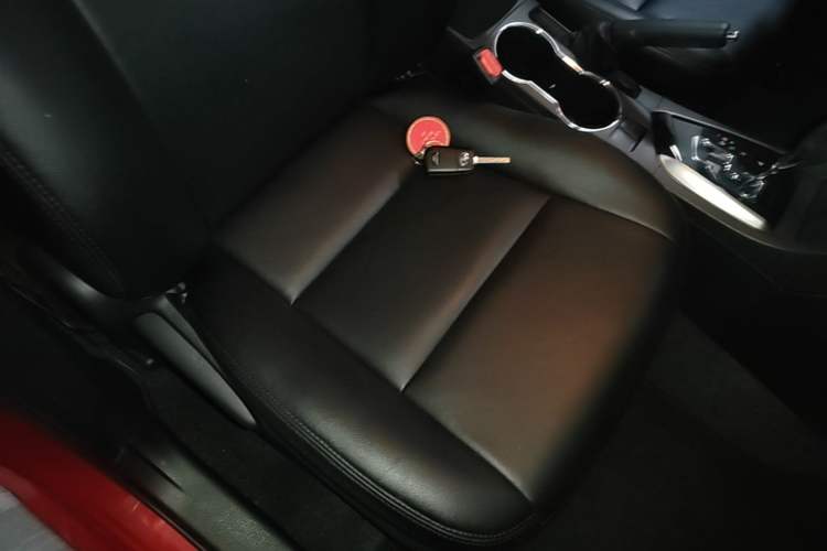 Used Toyota Corolla 2014 1.6L CVT GL Right Front Seat