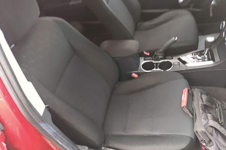 Used Toyota Corolla 2014 1.6L CVT GL-i Right Front Seat