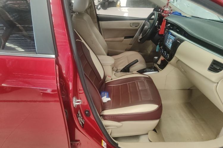 Used Toyota Corolla 2014 1.6L CVT GL Right Front Seat
