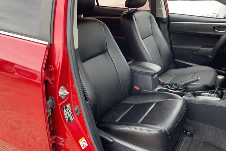 Used Toyota Corolla 2014 1.6L CVT GL Right Front Seat