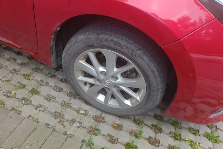 Used Toyota Corolla 2014 1.6L CVT GL-i Leather Edition Right Front Wheel Hub