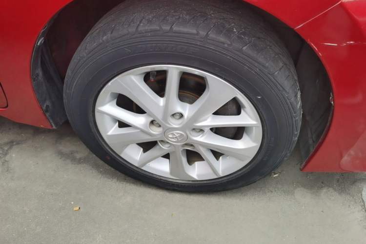Used Toyota Corolla 2014 1.6L CVT GL-i Leather Edition Right Front Wheel Hub