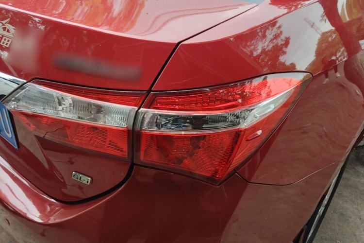 Used Toyota Corolla 2014 1.6L CVT GL-i Right Rear Taillight