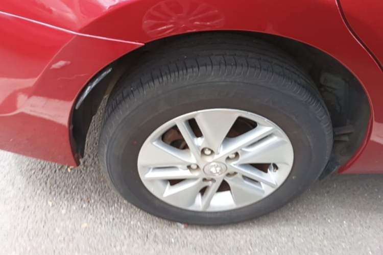 Used Toyota Corolla 2014 1.6L CVT GL-i Right Rear Wheel Hub