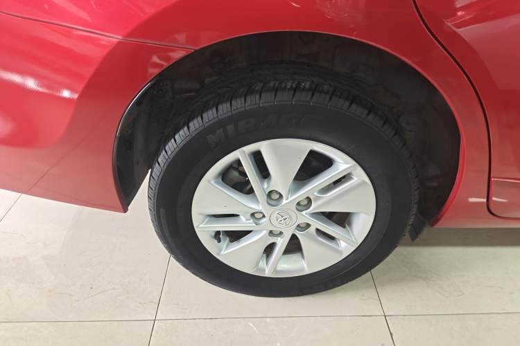 Used Toyota Corolla 2014 1.6L CVT GL-i Right Rear Wheel Hub