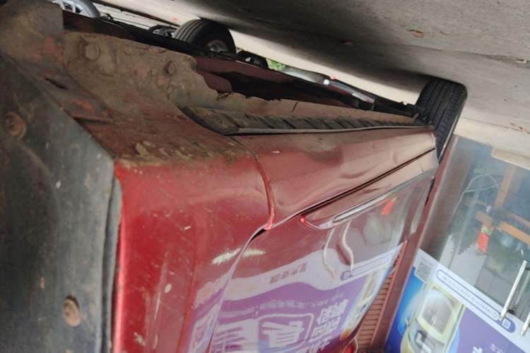 Used Toyota Corolla 2014 1.6L CVT GL-i Right Side Sill