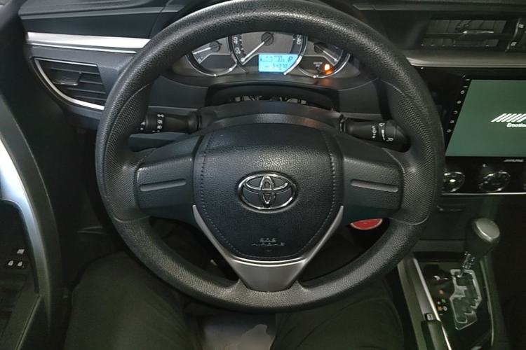 Used Toyota Corolla 2014 1.6L CVT GL Steering Wheel