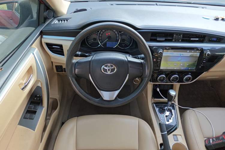 Used Toyota Corolla 2014 1.6L CVT GL Steering Wheel