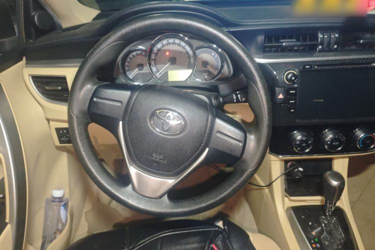 Used Toyota Corolla 2014 1.6L CVT GL Steering Wheel