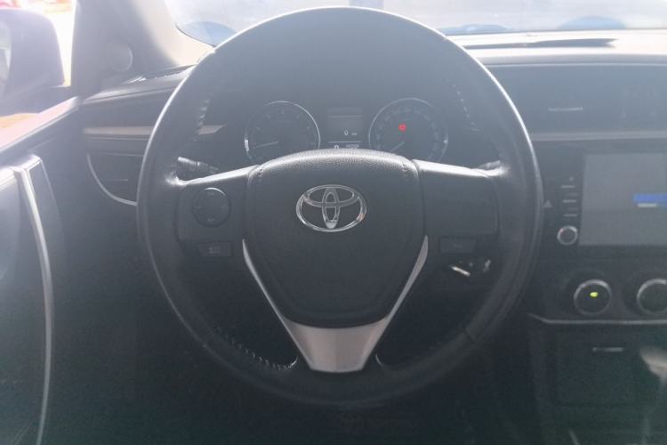 Used Toyota Corolla 2014 1.6L CVT GL-i Leather Edition Steering Wheel