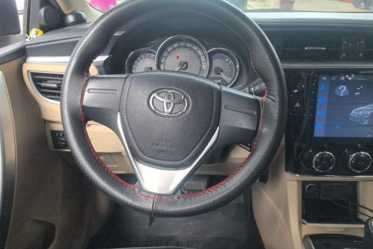 Used Toyota Corolla 2014 1.6L CVT GL Steering Wheel