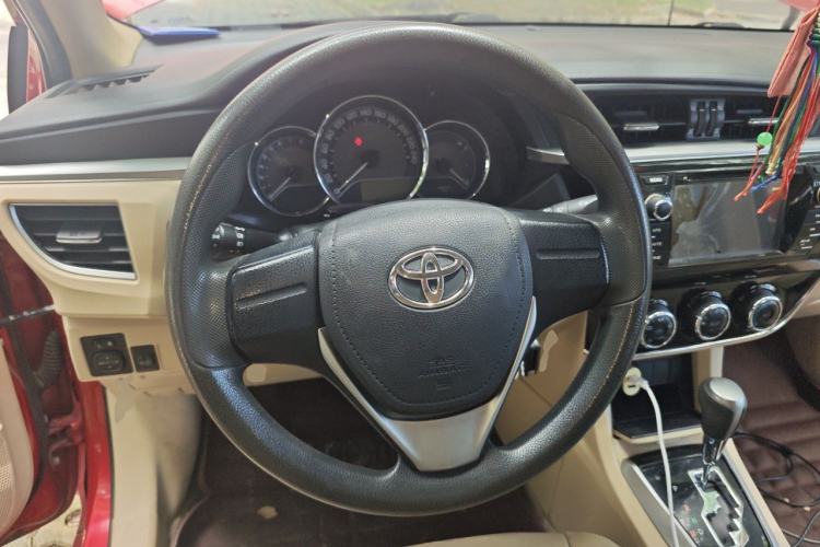 Used Toyota Corolla 2014 1.6L CVT GL Steering Wheel