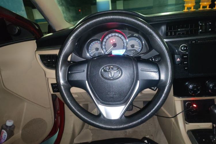 Used Toyota Corolla 2014 1.6L CVT GL Steering Wheel