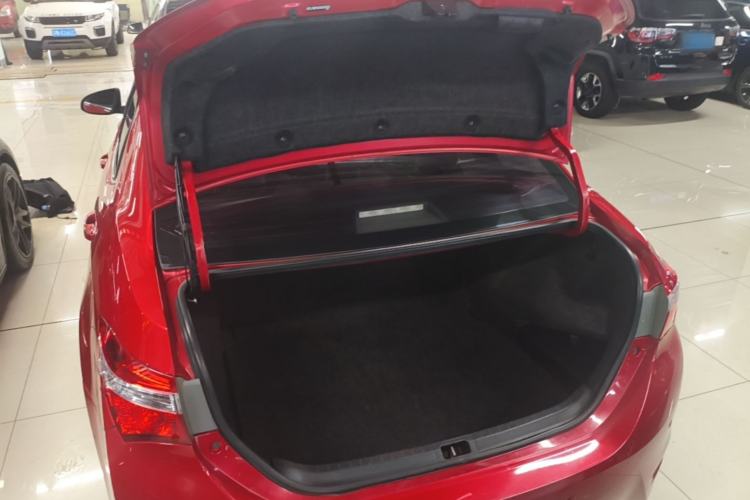 Used Toyota Corolla 2014 1.6L CVT GL-i Trunk