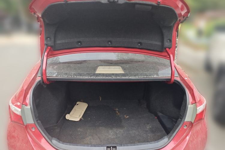 Used Toyota Corolla 2014 1.6L CVT GL-i Trunk