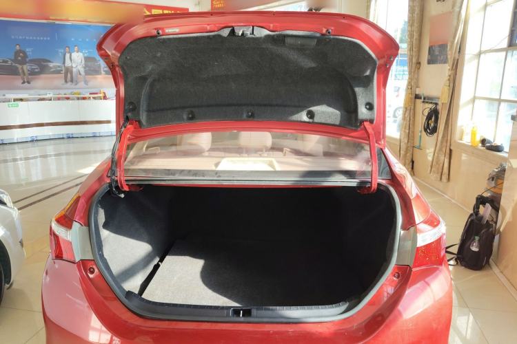 Used Toyota Corolla 2014 1.6L CVT GL Trunk