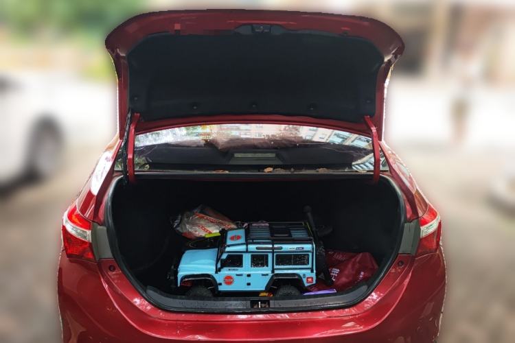 Used Toyota Corolla 2014 1.6L CVT GL Trunk