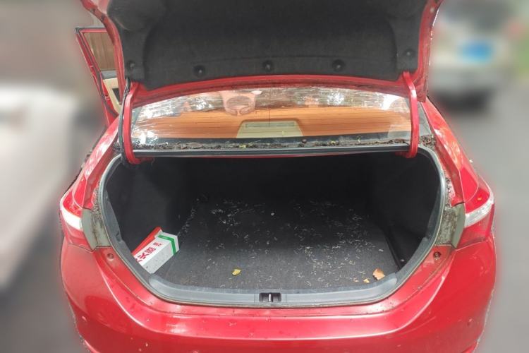 Used Toyota Corolla 2014 1.6L CVT GL Trunk