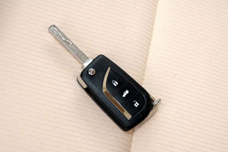 Used Toyota Corolla 2014 1.6L CVT GL Vehicle Key