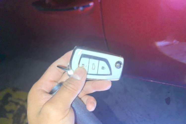 Used Toyota Corolla 2014 1.6L CVT GL Vehicle Key