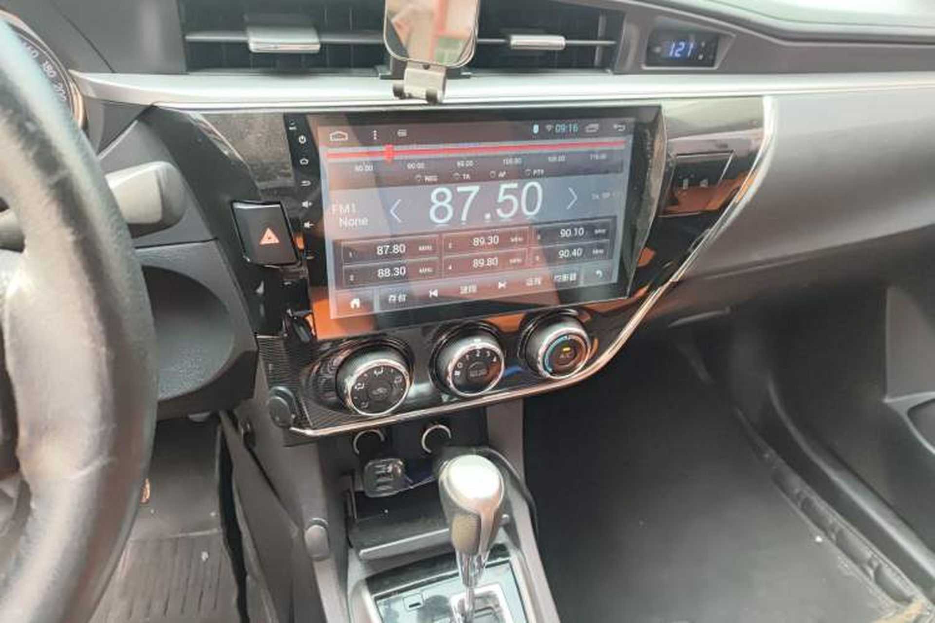 Used Toyota Corolla 2014 1.6L CVT GL-i Audio And AC Panel