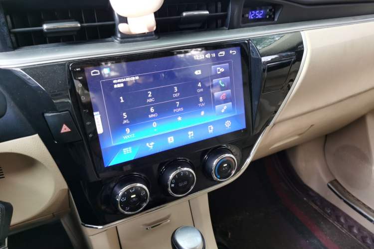 Used Toyota Corolla 2014 1.6L CVT GL Audio And AC Panel