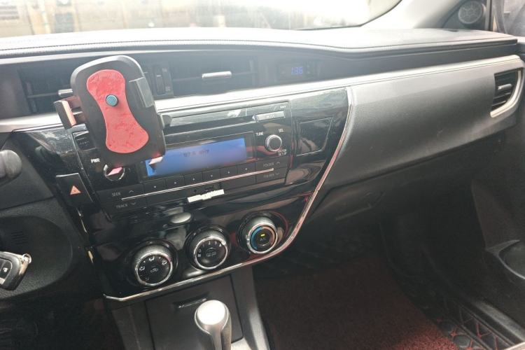 Used Toyota Corolla 2014 1.6L CVT GL Audio And AC Panel