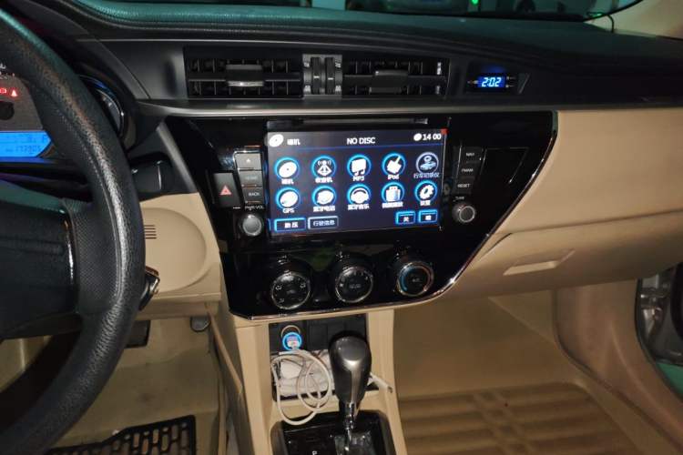 Used Toyota Corolla 2014 1.6L CVT GL Audio And AC Panel