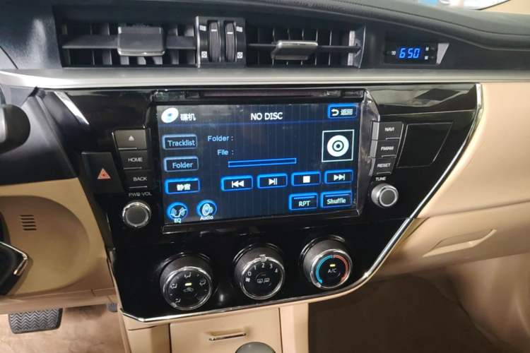 Used Toyota Corolla 2014 1.6L CVT GL Audio And AC Panel