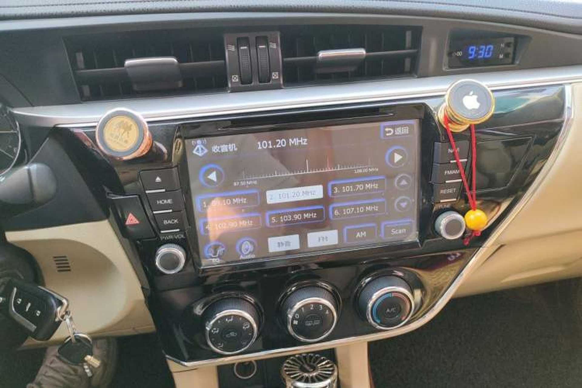 Used Toyota Corolla 2014 1.6L CVT GL Audio And AC Panel