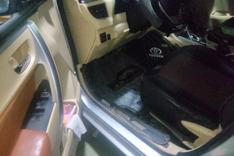 Used Toyota Corolla 2014 1.6L CVT GL Driver Seat