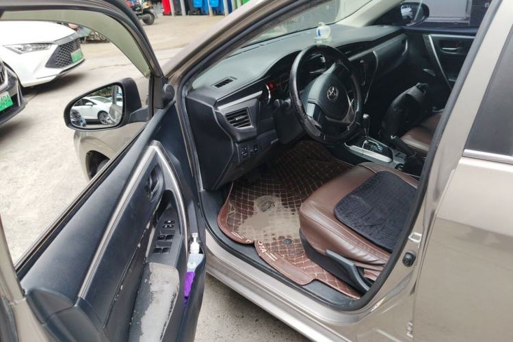 Used Toyota Corolla 2014 1.6L CVT GL-i Driver Seat