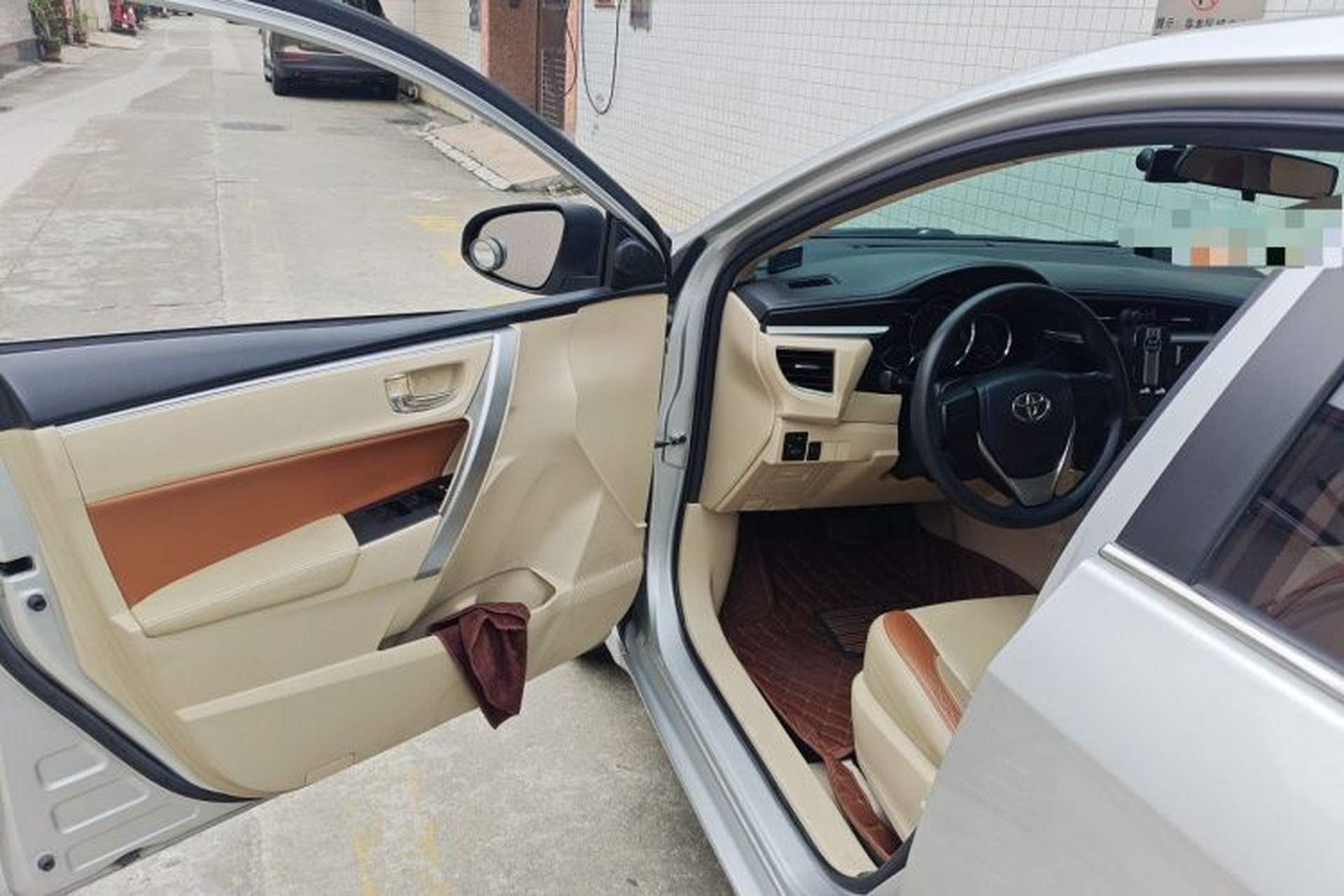 Used Toyota Corolla 2014 1.6L CVT GL Driver Seat
