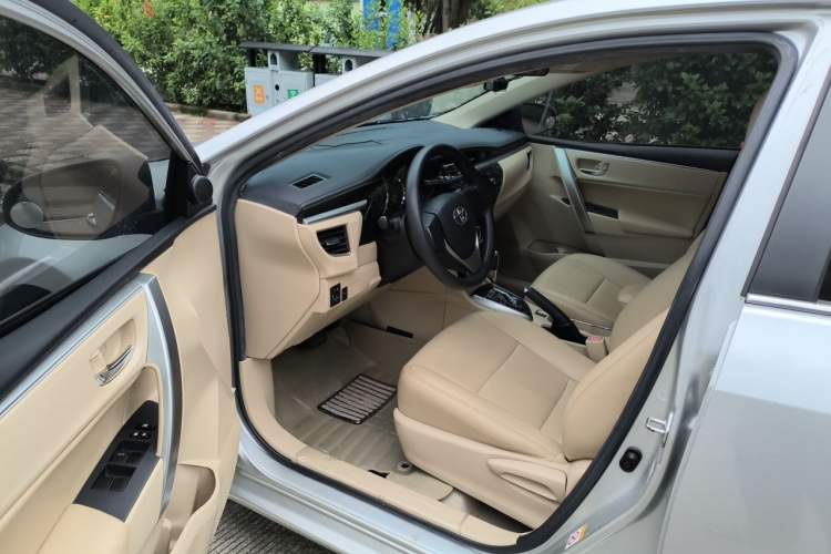 Used Toyota Corolla 2014 1.6L CVT GL Driver Seat