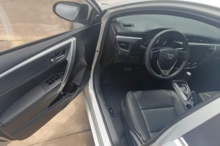 Used Toyota Corolla 2014 1.6L CVT GL Driver Seat