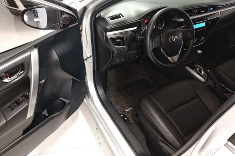 Used Toyota Corolla 2014 1.6L CVT GL Driver Seat
