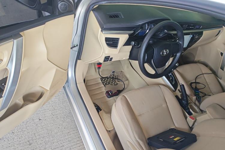 Used Toyota Corolla 2014 1.6L CVT GL Driver Seat
