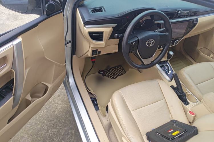 Used Toyota Corolla 2014 1.6L CVT GL Driver Seat