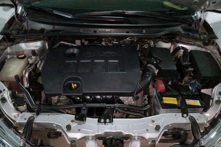 Used Toyota Corolla 2014 1.6L CVT GL-i Engine Bay