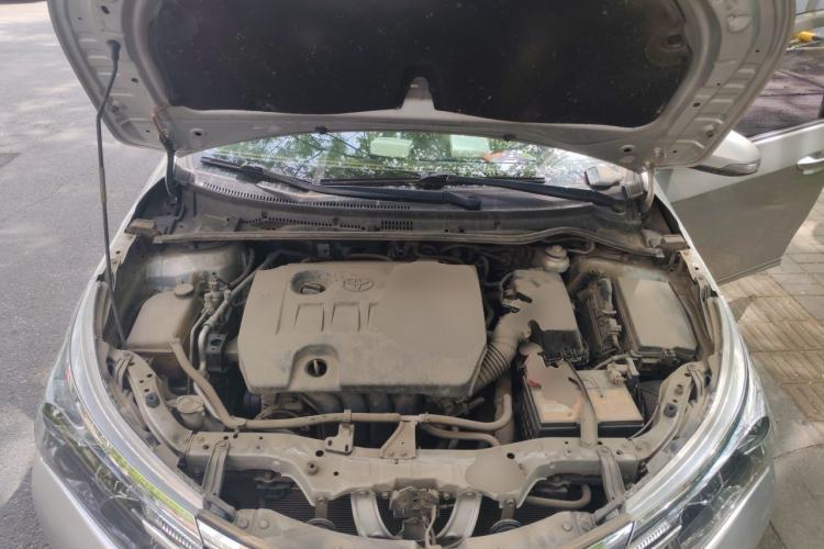 Used Toyota Corolla 2014 1.6L CVT GL-i Engine Bay