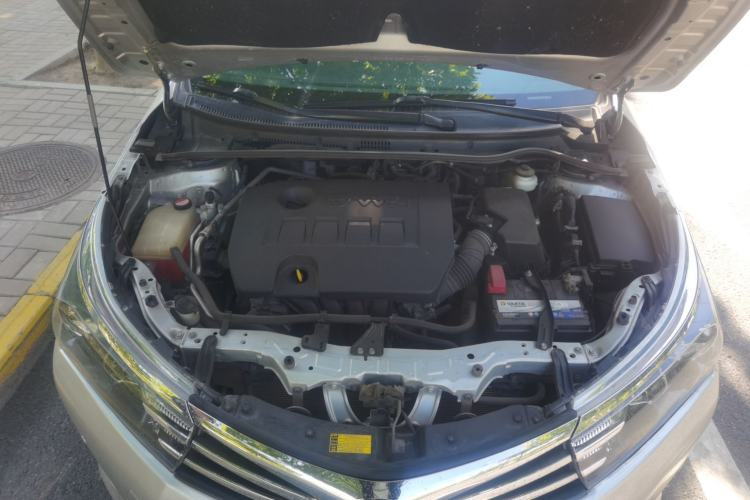 Used Toyota Corolla 2014 1.6L CVT GL-i Leather Edition Engine Bay