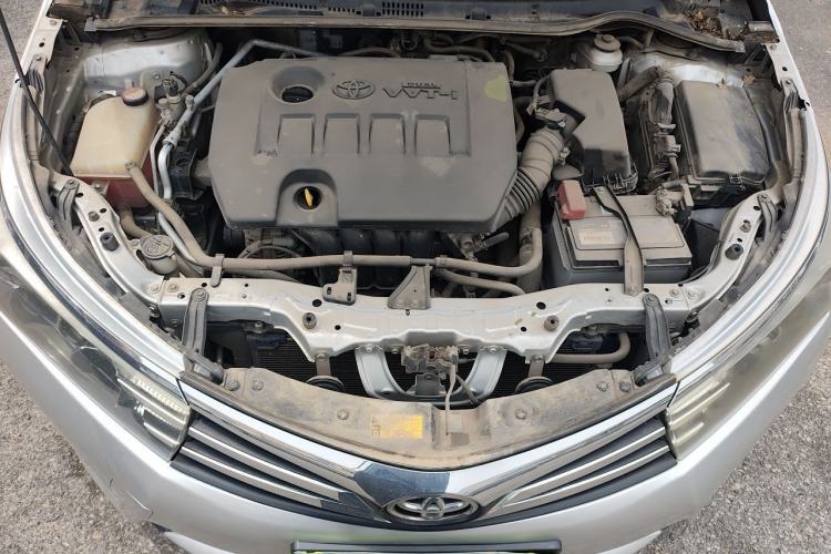 Used Toyota Corolla 2014 1.6L CVT GL-i Engine Bay