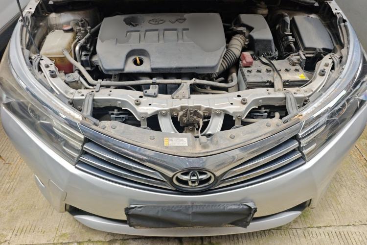 Used Toyota Corolla 2014 1.6L CVT GL Engine Bay