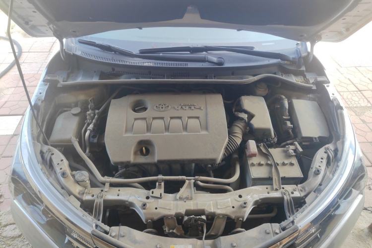 Used Toyota Corolla 2014 1.6L CVT GL-i Leather Edition Engine Bay