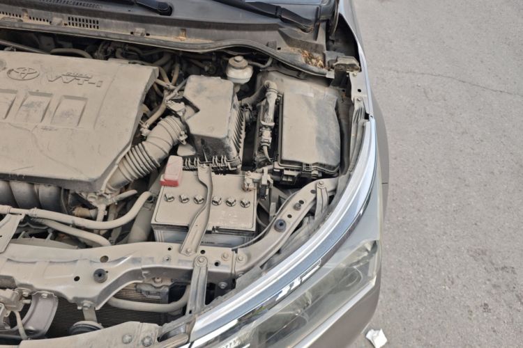 Used Toyota Corolla 2014 1.6L CVT GL-i Engine Bay Left