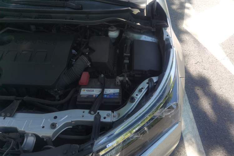 Used Toyota Corolla 2014 1.6L CVT GL-i Leather Edition Engine Bay Left
