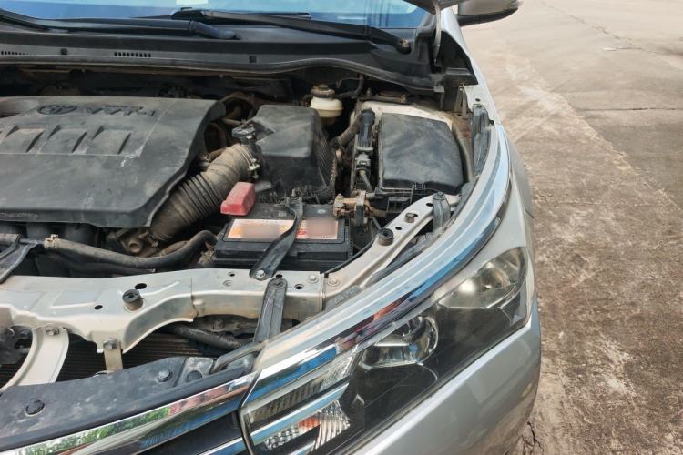 Used Toyota Corolla 2014 1.6L CVT GL Engine Bay Left