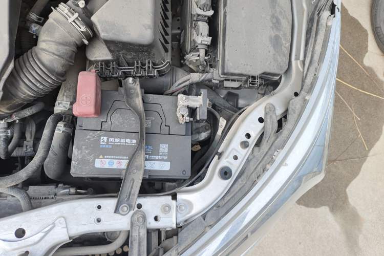 Used Toyota Corolla 2014 1.6L CVT GL Engine Bay Left