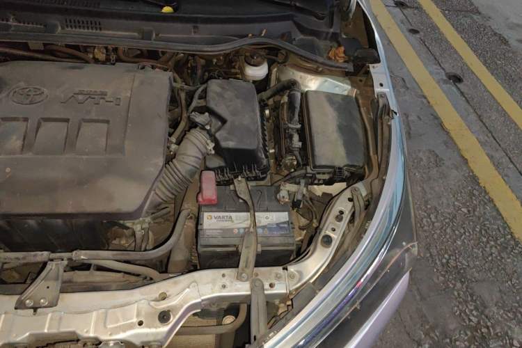 Used Toyota Corolla 2014 1.6L CVT GL Engine Bay Left