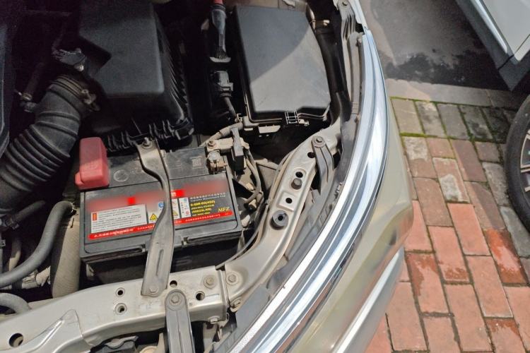 Used Toyota Corolla 2014 1.6L CVT GL Engine Bay Left